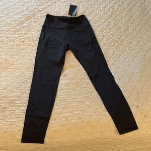 Alphalete pulse surge leggings